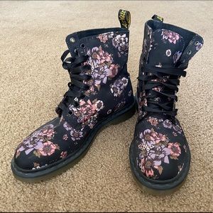 Dr. Martens, size 10 Women, “Beckett” Floral Combat Boot